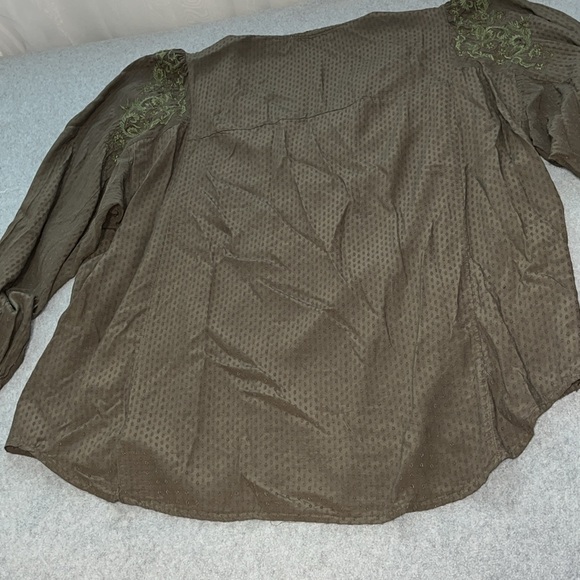 Lucky Brand Embroidered Top Womens XL Boho Olive Green Longsleeve Viscose - Picture 9 of 12